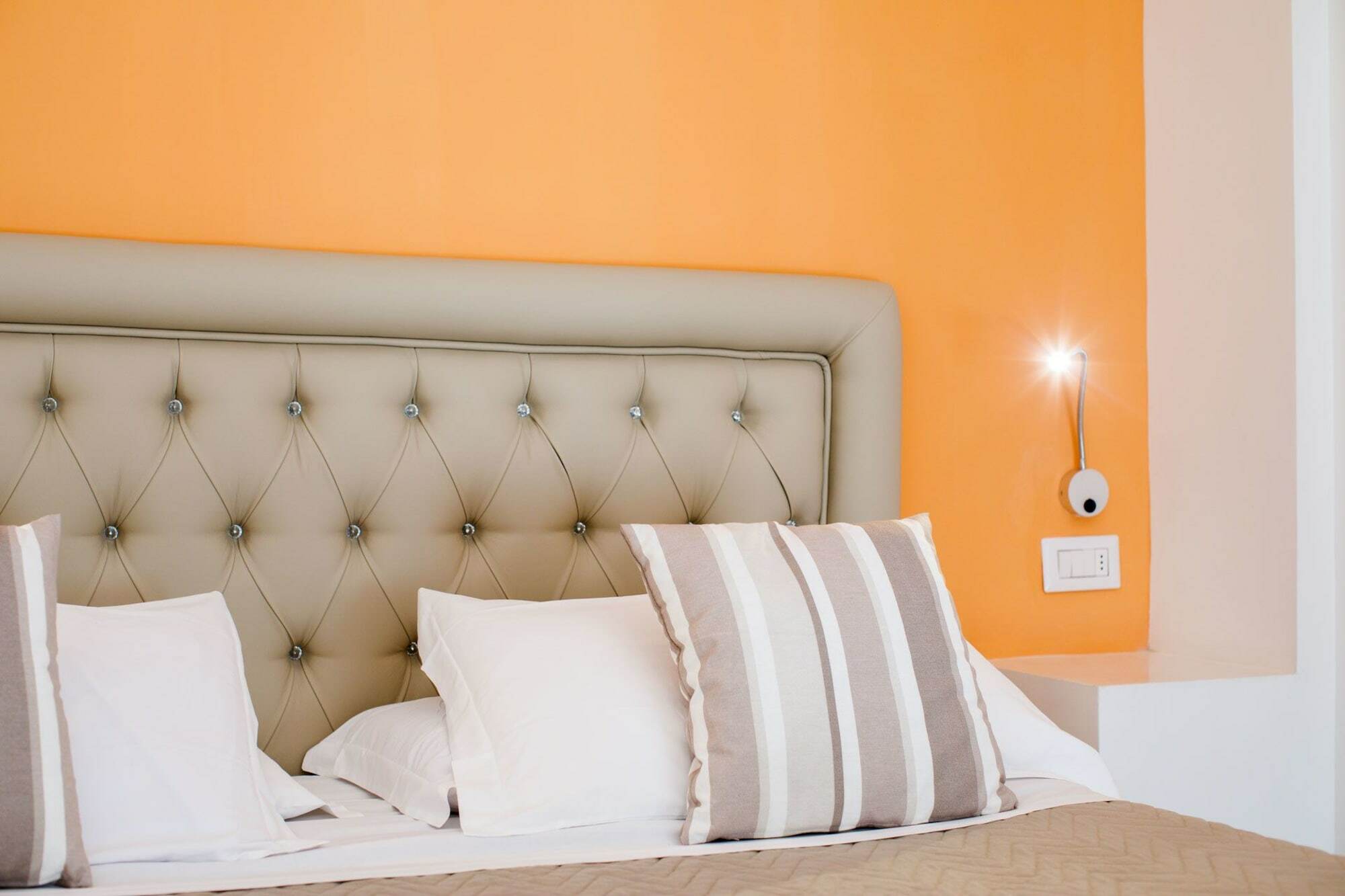 Sorrento Comfort Rooms Con Piscina Exterior photo